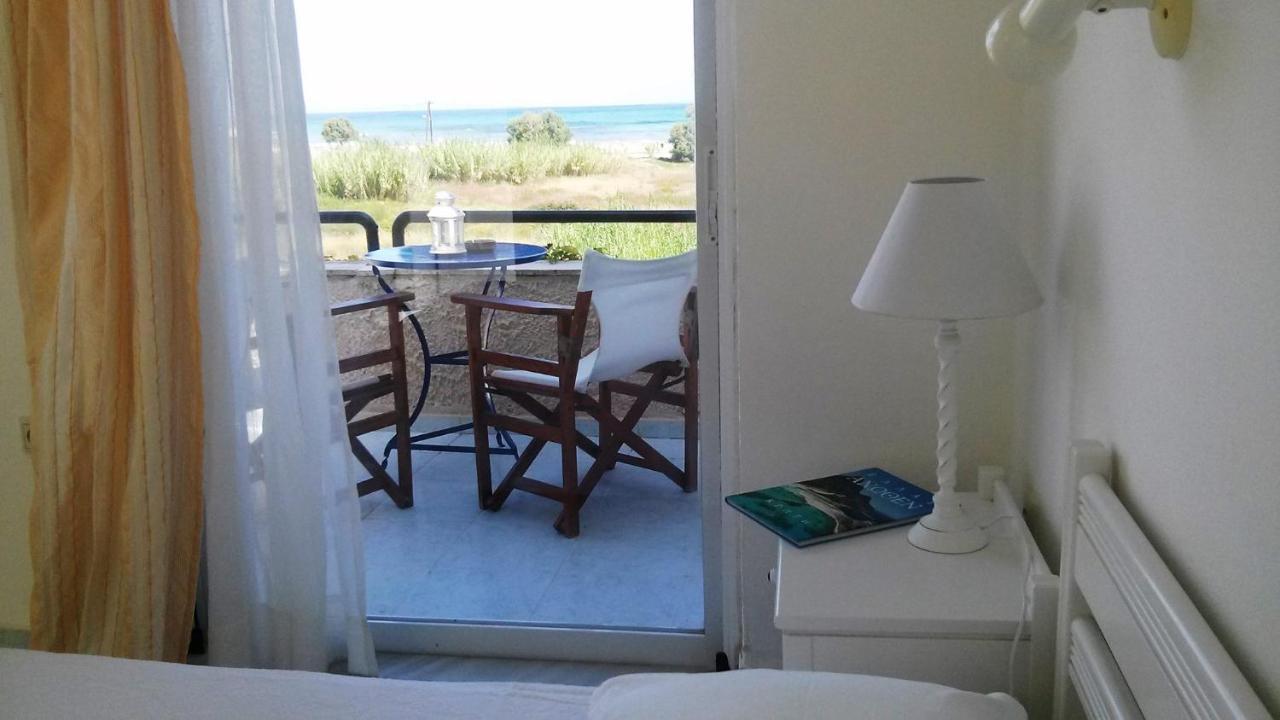 Villa Fleria Seaside Studios & Apts Gerani  Eksteriør bilde