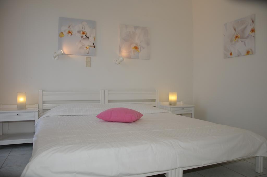 Villa Fleria Seaside Studios & Apts Gerani  Eksteriør bilde