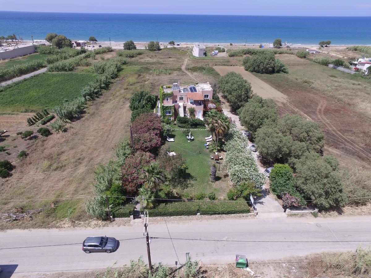 Villa Fleria Seaside Studios & Apts Gerani  Eksteriør bilde